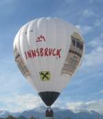 Heiluftballon  bei Tag Der Offen Tr Am Flughafen Innsbruck 26.10.2012