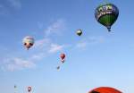 Ballone nach dem Start, 16.08.2013, Kevelaer (19. Heiluft-Ballon-Festival), Germany 