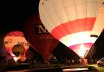 Nachtglhen (hierbei werden die Ballone zum Rhythmus der eingespielten Musik entsprechend gefeuert), 16.08.2013, Kevelaer (19. Heiluft-Ballon-Festival), Germany 