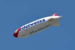 Edelweiss Zeppelin macht Rundflüge über Basel. Die Aufnahme stammt vom 10.07.2015.