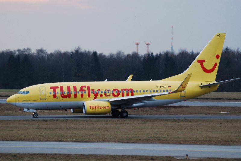 Tuifly Boeing 737-700 D-AHXC aufgenommen am 03.03.09 in Hamburg Fuhlsbttel.