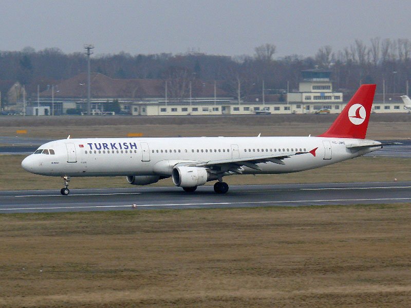 Turkish Airlines 321 TC-JME Berlin TXL 07.03.2008