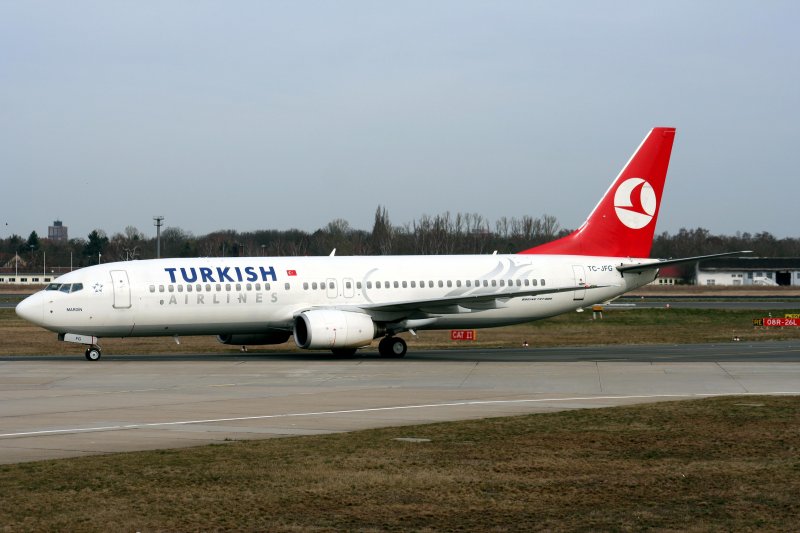 Turkish Airlines B 737-8F2 TC-JFG am 30.03.2008 auf dem Flughafen Berlin-Tegel