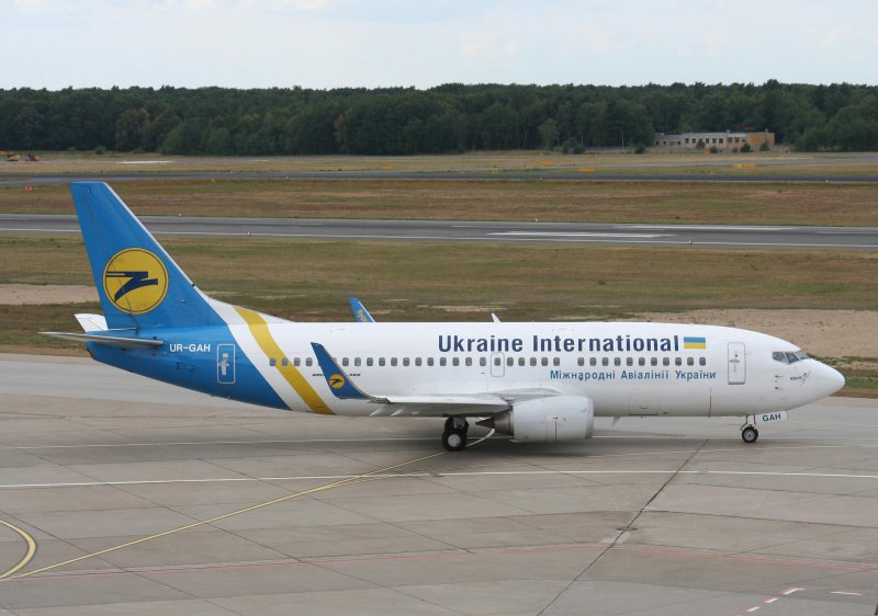 Ukraine International Airlines B 737-32Q(WL) UR-GAH am 14.08.2009 auf dem Flughafen Berlin-Tegel