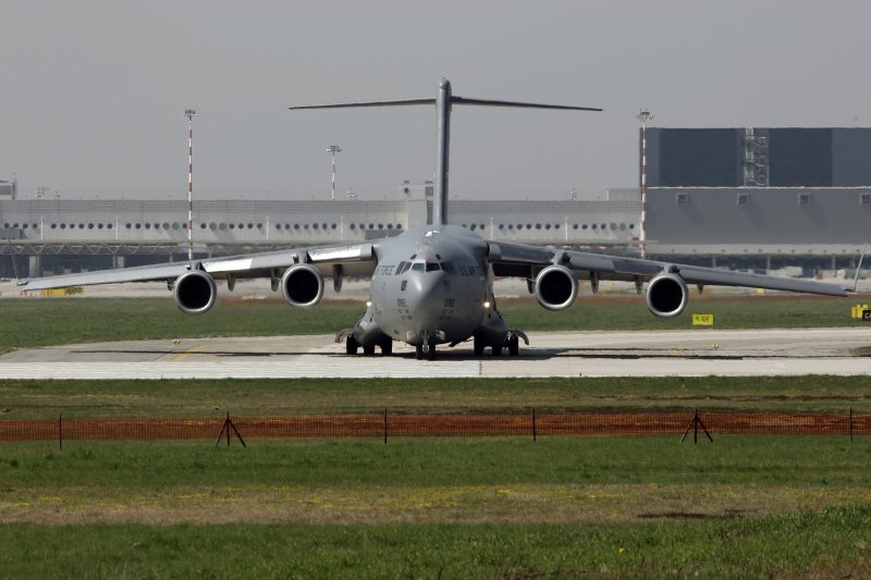 USA - Air Force, 01-0192, Boeing, C-17A Globemaster III, 14.04.2006, MXP, Milano, Italy