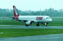 Airbus A 320, PR-MAG, TAM, Buenos Aires Ezeiza International Airport (EZE), 15.1.2017