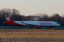 Air Berlin, Airbus A 321-211, D-ABCR, TXL, 31.12.2016