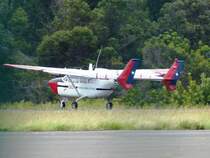 Cessna 337 Skymaster, 262, SAR-Fuerza Aerea de Chile, beim Start auf der Insel Rapa Nui (IPC) am 4.1.2017
