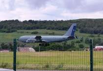 Boeing 707-KC 135, 982, Fuerza Aerea de Chile, bei der Landung auf dem Aeropuerto Isla de Pascua (IPC) am 4.1.2017