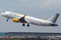 EC-LVP Airbus A320-214 11.06.2016