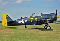 North American AT-6A, N13FY, Baujahr 1941, am Flugplatz Wershofen - 03.09.2016