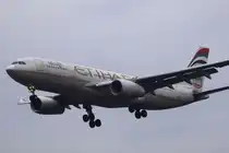 A6-EYN Etihad Airways Airbus A330-243   , FRA , 06.12.2017