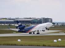 Die N272WA hebt ab. Aufgenommen am 13.7.2009 in Leipzig.