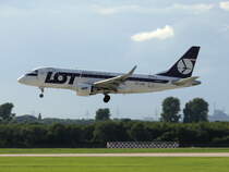 LOT; SP-LDB. Flughafen Dsseldorf. 19.07.2009.