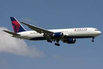 Delta Airlines, N1501P, Boeing, B767-3P6, 31.05.2009, CDG, Paris-Charles de Gaulle, France 

