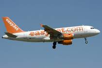 Easy Jet, G-EZEV, Airbus, A319-111, 31.05.2009, CDG, Paris-Charles de Gaulle, France 

