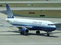 Ein Airbus A 320 der United am 24.07.2009 in Dallas Fort Worth.