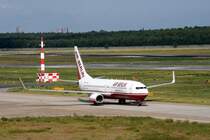 Air Berlin B 737-86J(WL) D-ABAG bei der Ankunft auf dem Flughafen Berlin-Tegel am 26.07.2009