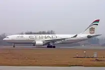 Etihad Airways, A6-EYA, Airbus A330-223, msn: 361, 14.Januar 2006, GVA Genève, Switzerland.