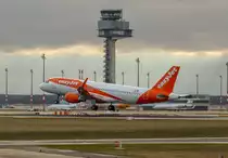 EasyJet Europe, Airbus A 320-214, OE-INE, SXF, 22.02.2019
