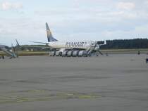 Ryanair EI-DWA heute aus Oslo im Flughafen Weeze gelandet.Sp�ter wird sie weiter fliegen nach Gran Canaria.(18.10.09)