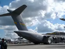 C-17  Globemaster , schwerer amerikanischer Milit�rtransporter,
Zuladung 80t, �ber 800 km/h, 1993 Indienststellung,
Berlin ILA 2006