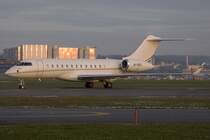 Private, M-GBAL, Bombardier, BD-700-1A10 Global Express, 02.12.2009, ZRH, Zrich, Switzerland 

