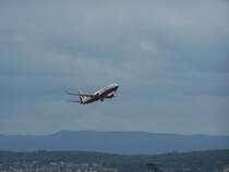 Ein Flugzeug von Air Berlin beim Abflug nach Tunesien, hier in Stuttgart-Flughafen/Airpot. Aufgenommen am 3.Juli 2007.