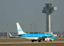 KLM, Boeing B 737-8K2, PH-BXK, BER, 08.03.2024
