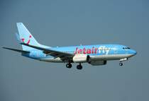 Jetairfly B 737-7K5 OO-JAR kurz vor der Landung in Korfu am 17.07.2010