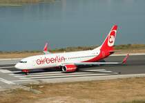Air Berlin B 737-86J(WL) D-ABKF am 17.07.2010 auf dem Flughafen Korfu
