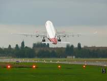 LTU A 330-200 D-ALPD startet Berlin Tempelhof am 08.09.2007