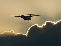 CSA ATR 72 OK-XFC im Gegenlicht beim Start in Berlin TXL am 03.09.2007