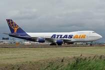 Atlas Air , Boeing 747-2D7B(SF) , N523MC , auf dem Rollweg zum Frachtterminal, Amsterdam 8.Sept. 2007
