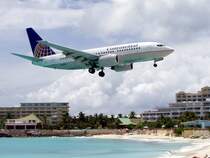 Continental 737 im Landeanflug auf St.Maarten