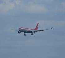 Airbus A330 beim Landeanflug auf D�sseldorf. 24.09.07