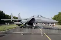 USA - Air Force, 00-3000, Boeing, F-15E Strike Eagle, 26.06.2010, LFQI, Cambrai-Epinoy, France 


