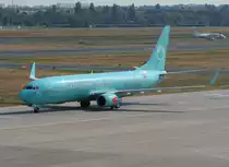 SunExpress B 737-8HX TC-SUZ  Impressions of Istanbul  bei der Ankunft in Berlin-Tegel am 03.07.2010