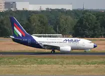Malev B 737-6Q8 HA-LOG nach der Landung in Berlin-Tegel am 03.07.2010