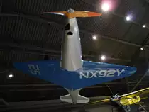 1937 baute Harry Crosby die CR-4 ganz aus genietetem Aluminium. Sie war eins der schnellsten Rennflugzeuge ihrer Zeit. Die Maschine geriet vllig in Vergessenheit, und wurde erst Jahrzehnte spter wieder entdeckt und von EAA-Mitgliedern aufgearbeitet. Zu sehen im EAA Airventure Museum in Oshkosh, WI (3.12.10).