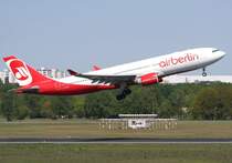 Air Berlin A 330-223 D-ALPI beim Start in Berlin-Tegel am 30.04.2011