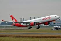 12.02.08 Der erste Start f�r den 2ten A333 ex LTU jetzt f�r AB. er kommt gerade aus dem Painting von LH-Technik HAM.