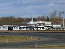 V.A.E. 747-400 A6-YAS Berlin TXL 16.02.2008