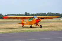 PA 18-95 D-EDMW, in den Anfangsjahren der Bundeswehr zur Auswahlschulung in Uetersen eingesetzt - Bonn-Hangelar 20.05.2011