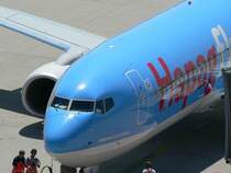 B737-800 der Hapagfly (D-ATUH) aufgenommen Flughafen Leipzig-Halle 2.07.2006