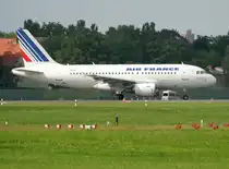 Air France A 319-111 F-GRXD kurz vor dem Start in Berlin-Tegel am 13.08.2011