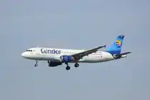 A320, D-AICD, von Condor im Anflug auf den Flughafen Hamburg. Fotografiert am 24.09.2011. 