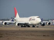 JA8911,  Japan Airlines - JAL Cargo
Boeing 747-446(BCF)