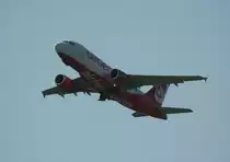 Air Berlin A 319-112 D-ABGJ kurz nach dem Start in Berlin-Tegel am 26.08.2011