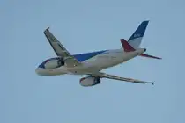 BMI A 319-132 G-DBCH kurz nach dem Start in Berlin-Tegel am 26.08.2011